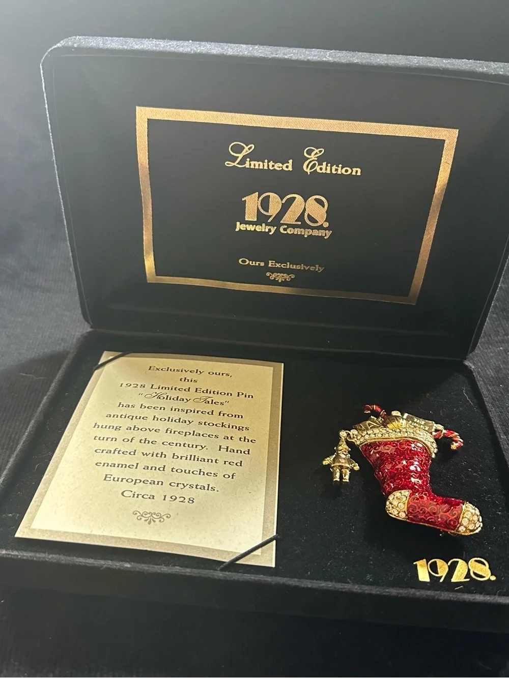 1928 Red and Gold Jeweled Stocking Pin